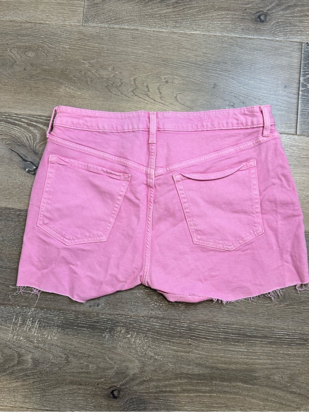 Old Navy O.G. Straight Bubblegum Pink Distressed Denim Shorts CB1024 - Picture 2 of 3
